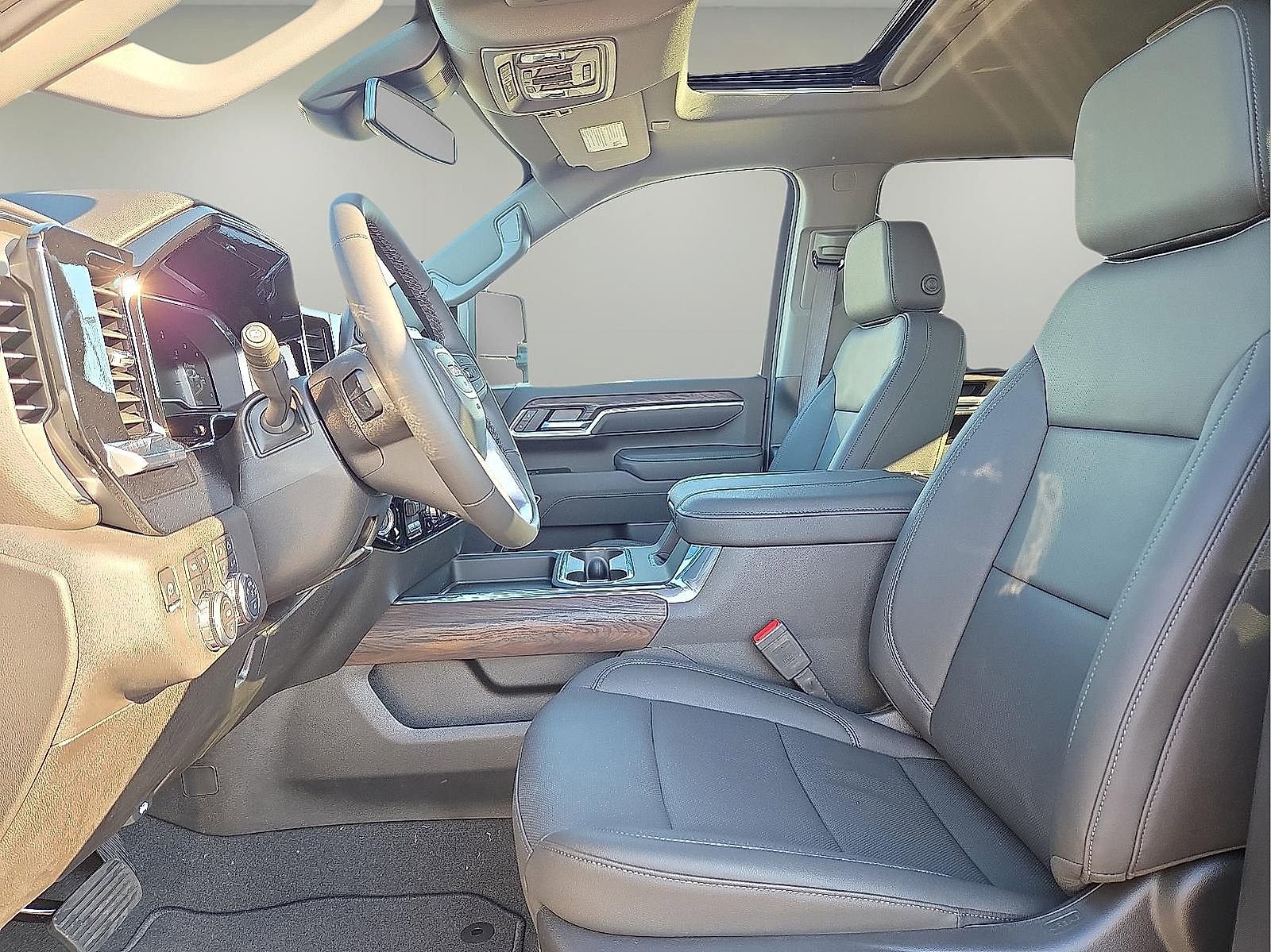 Used 2025 GMC Sierra 2500 SLT w/ SLT Convenience Package image 15