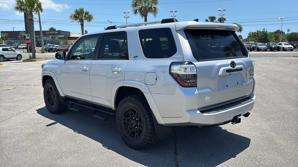 Used 2022 Toyota 4Runner SR5 RWD image 4