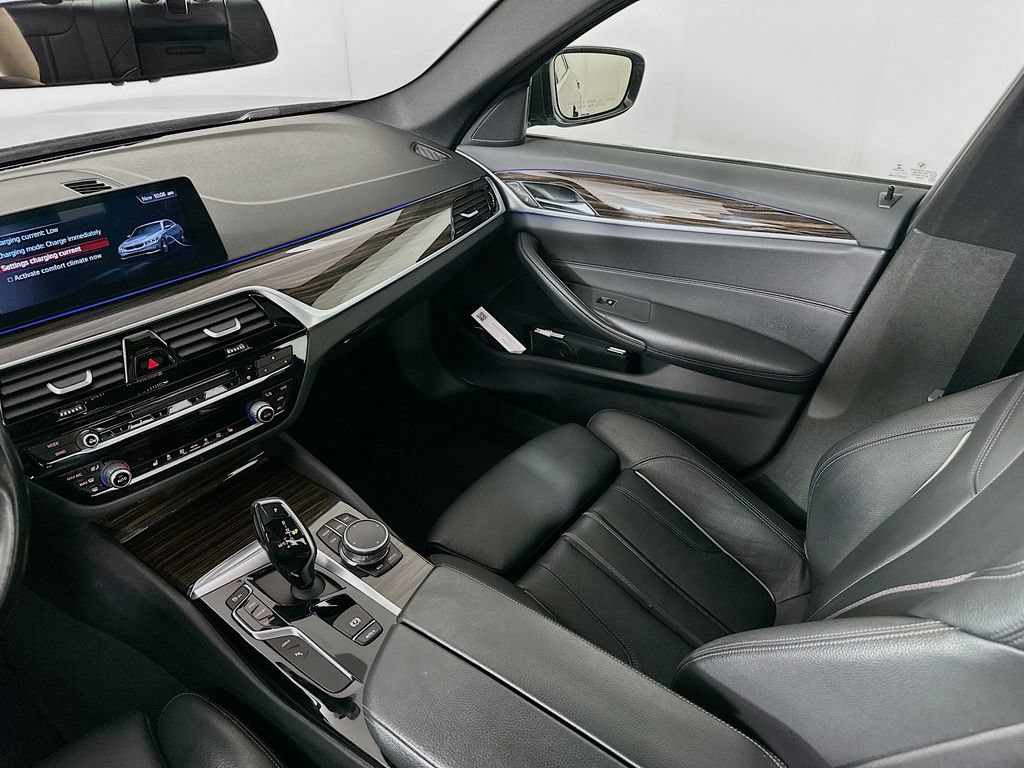 Used 2018 BMW 530e xDrive AWD/4WD image 31