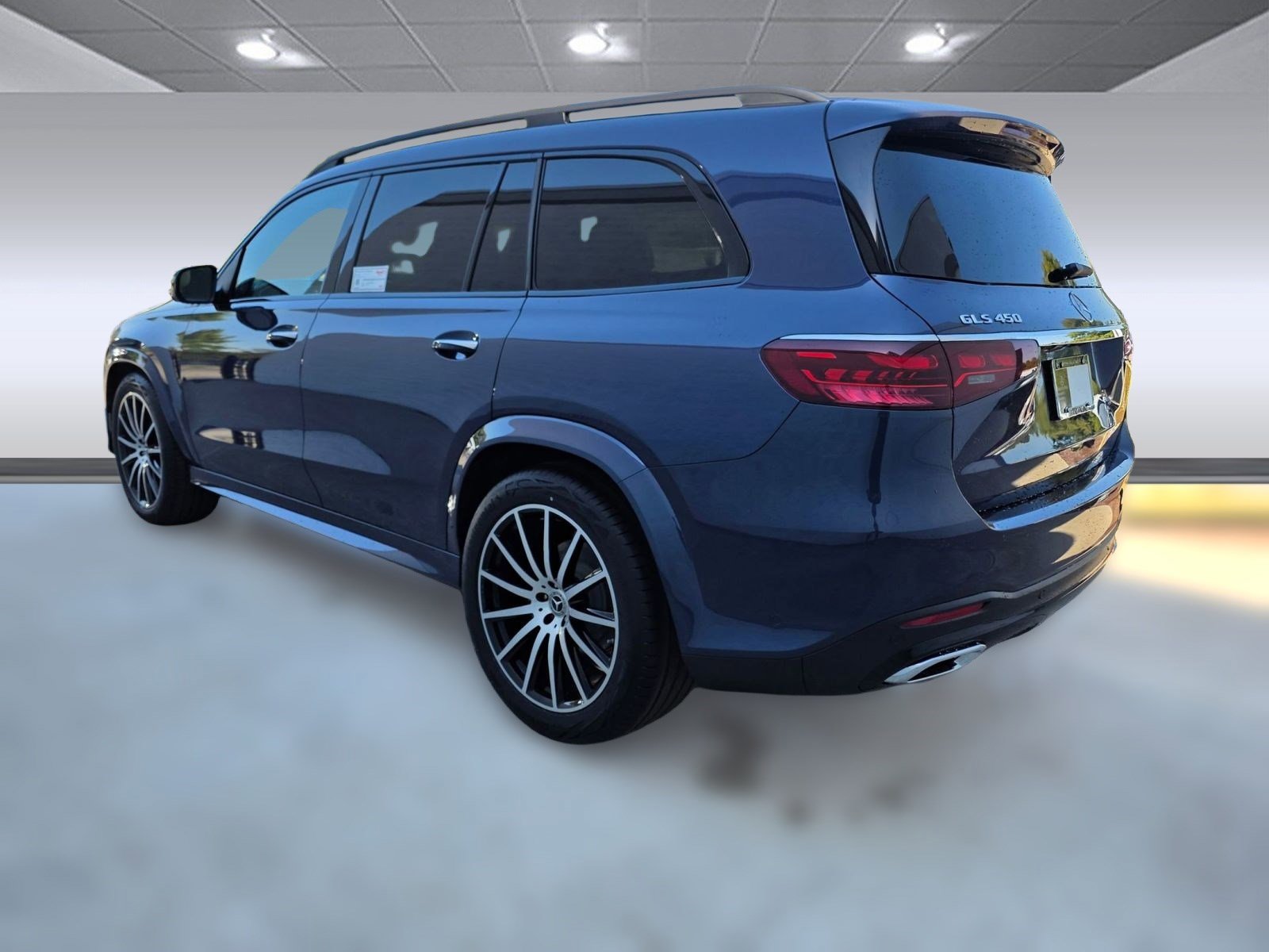New 2026 Mercedes-Benz GLS 450 4MATIC image 3