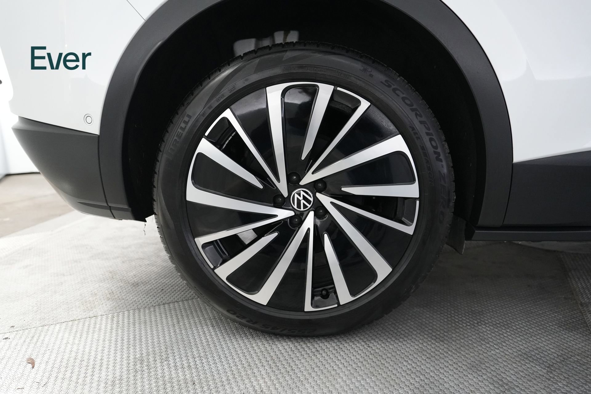 Used 2023 Volkswagen ID.4 Pro S Plus AWD/4WD image 22