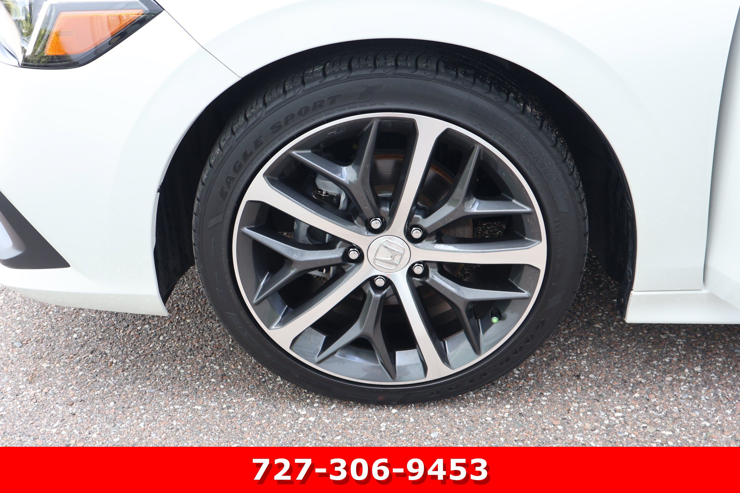 Used 2024 Honda Civic Touring image 14