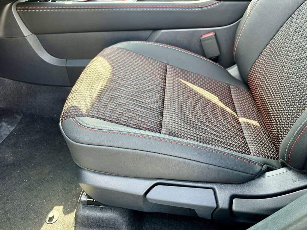 New 2026 Nissan Kicks SR w/ Cold Weather Package image 11