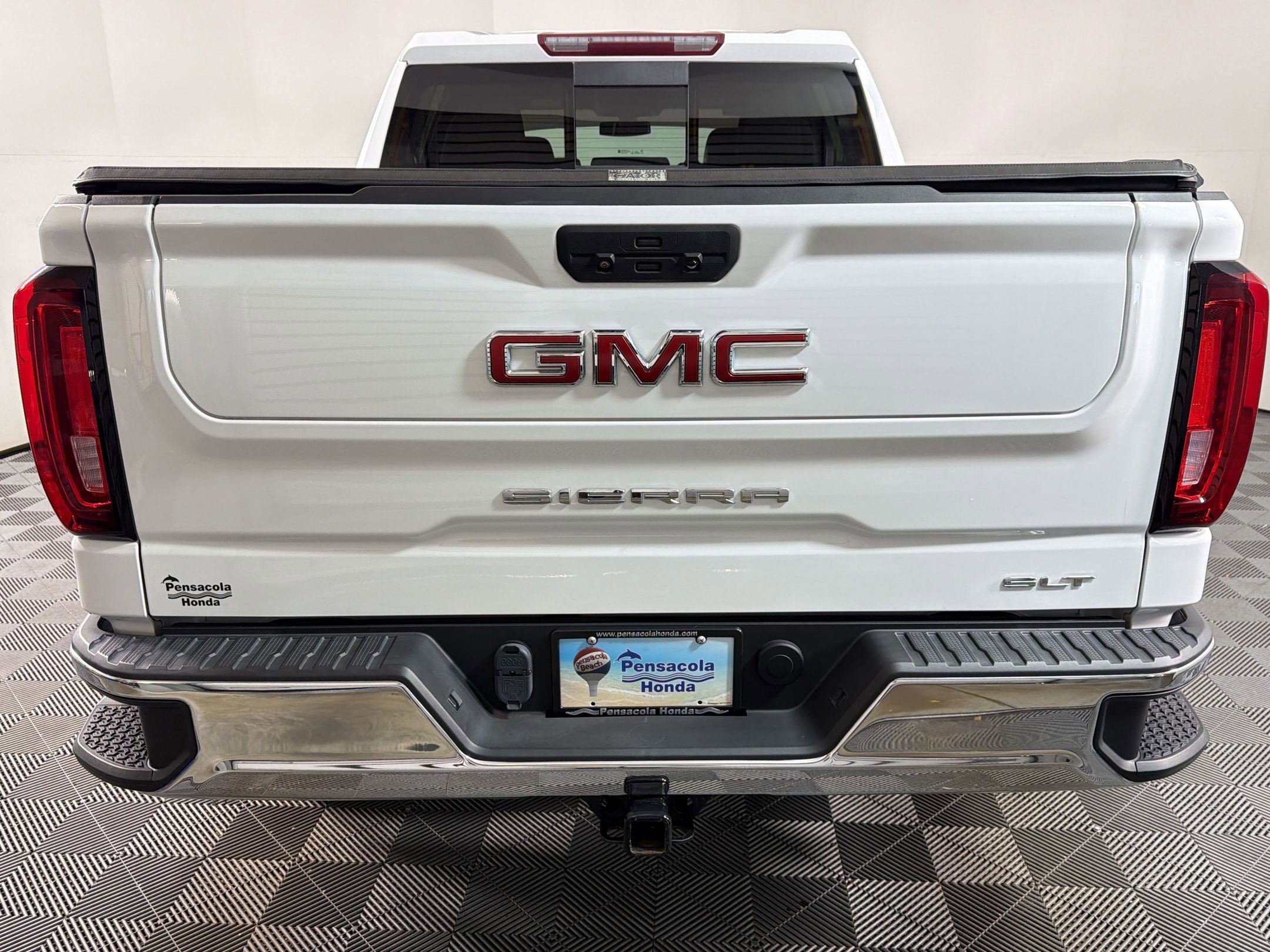 Used 2021 GMC Sierra 1500 SLT w/ SLT Premium Package image 8