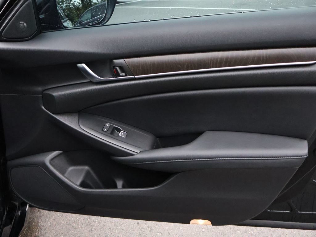 Certified 2021 Honda Accord EX-L image 11