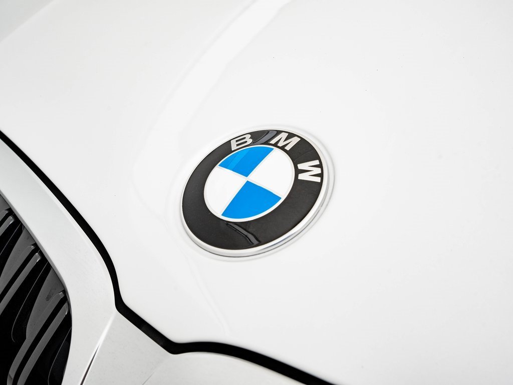 New 2026 BMW 330i xDrive Sedan w/ Premium Package image 3