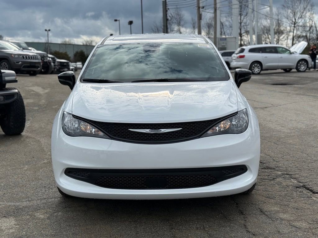 New 2026 Chrysler Voyager LX FWD image 3