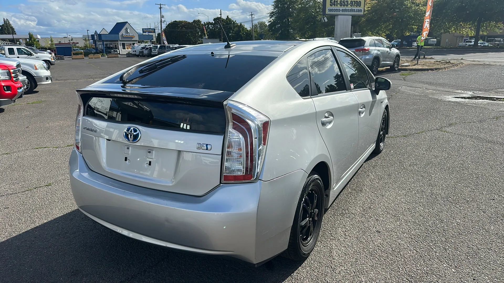 Used 2014 Toyota Prius Four image 4