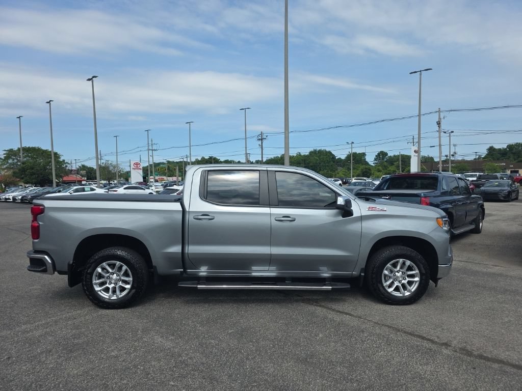 Used 2024 Chevrolet Silverado 1500 LT AWD/4WD image 4
