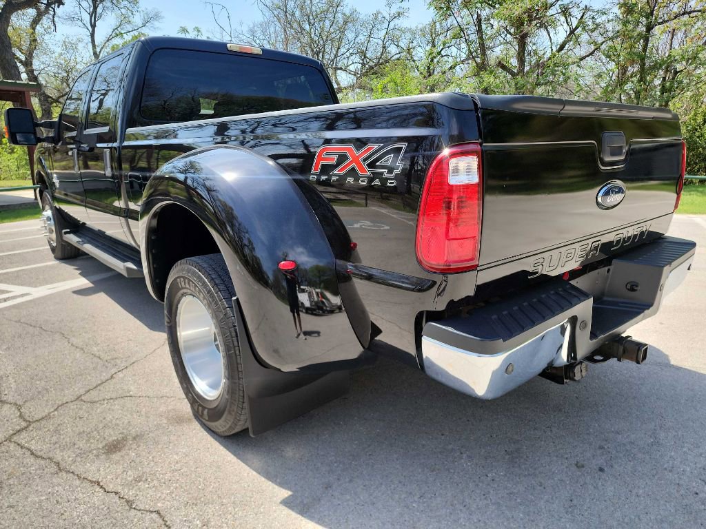 Used 2016 Ford F350 XLT w/ XLT Interior Package image 5