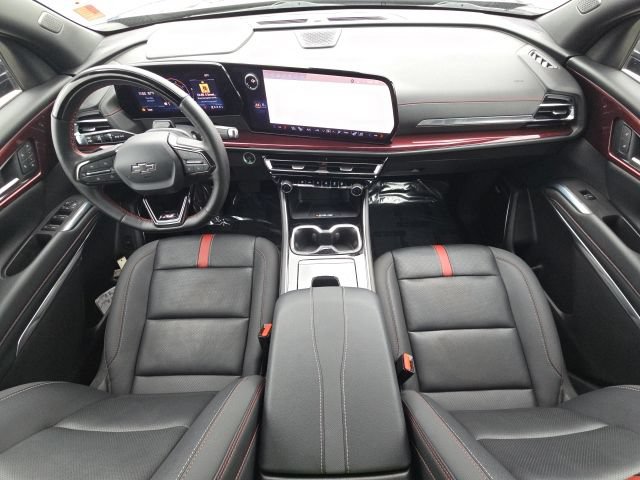 Used 2025 Chevrolet Traverse RS w/ LPO, Floor Liner Package FWD image 23
