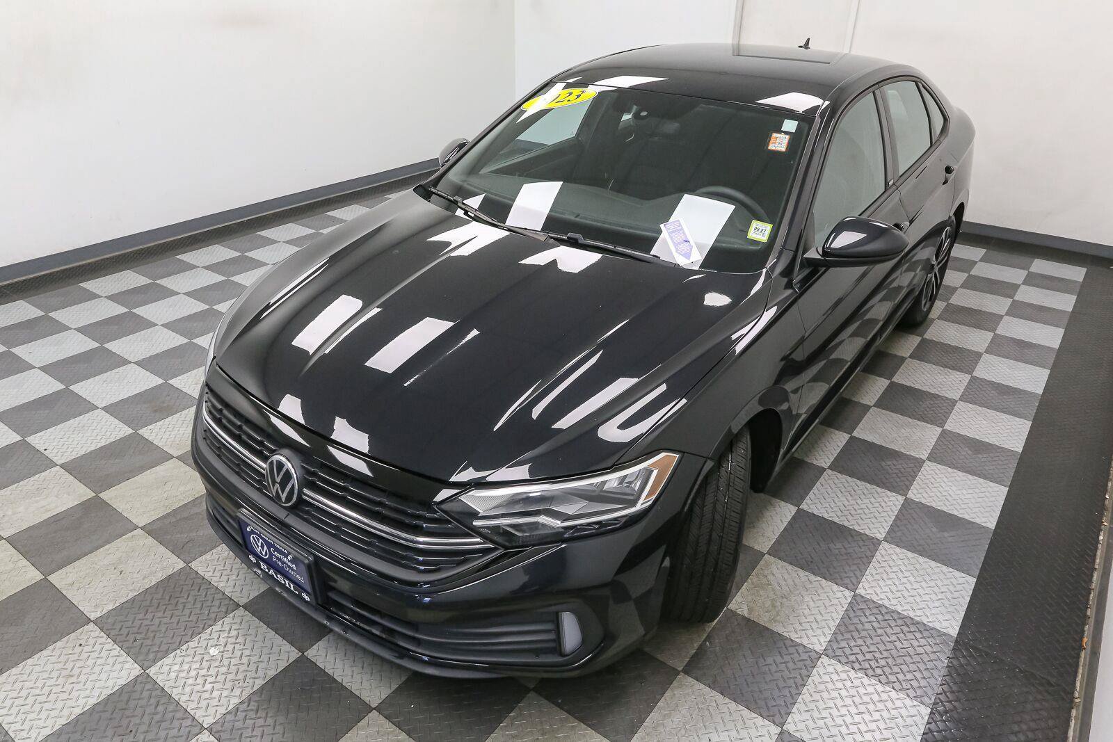 Certified 2023 Volkswagen Jetta Sport FWD image 7