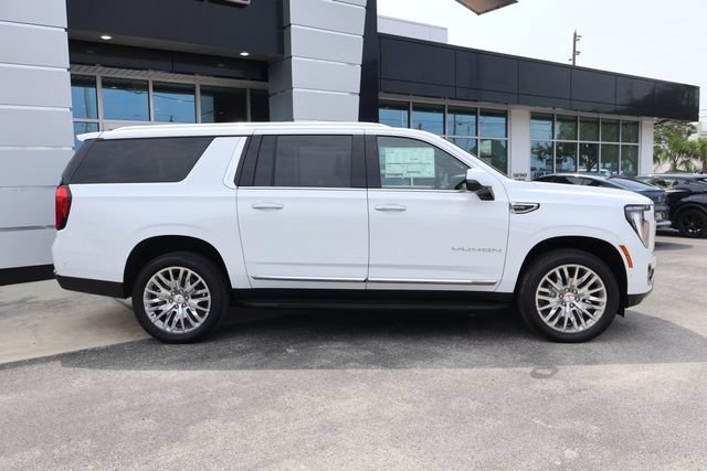 New 2026 GMC Yukon XL Elevation w/ Elevation Premium Package AWD/4WD image 11