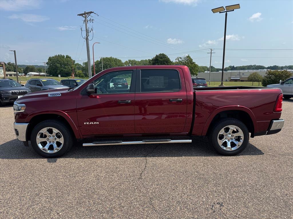 Used 2025 RAM 1500 Big Horn AWD/4WD image 2