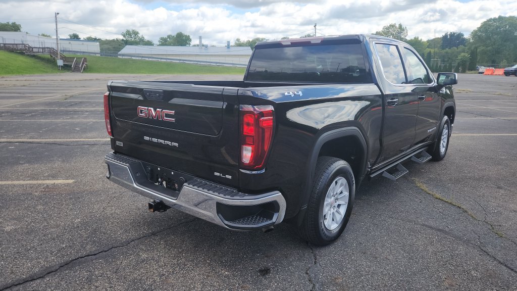 Used 2024 GMC Sierra 1500 SLE AWD/4WD image 12