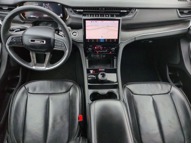 Certified 2024 Jeep Grand Cherokee L Limited w/ Luxury Tech Group II image 29