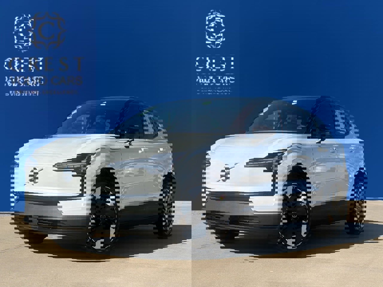 New 2025 Volvo EX30 Plus w/ Protection Package Premier