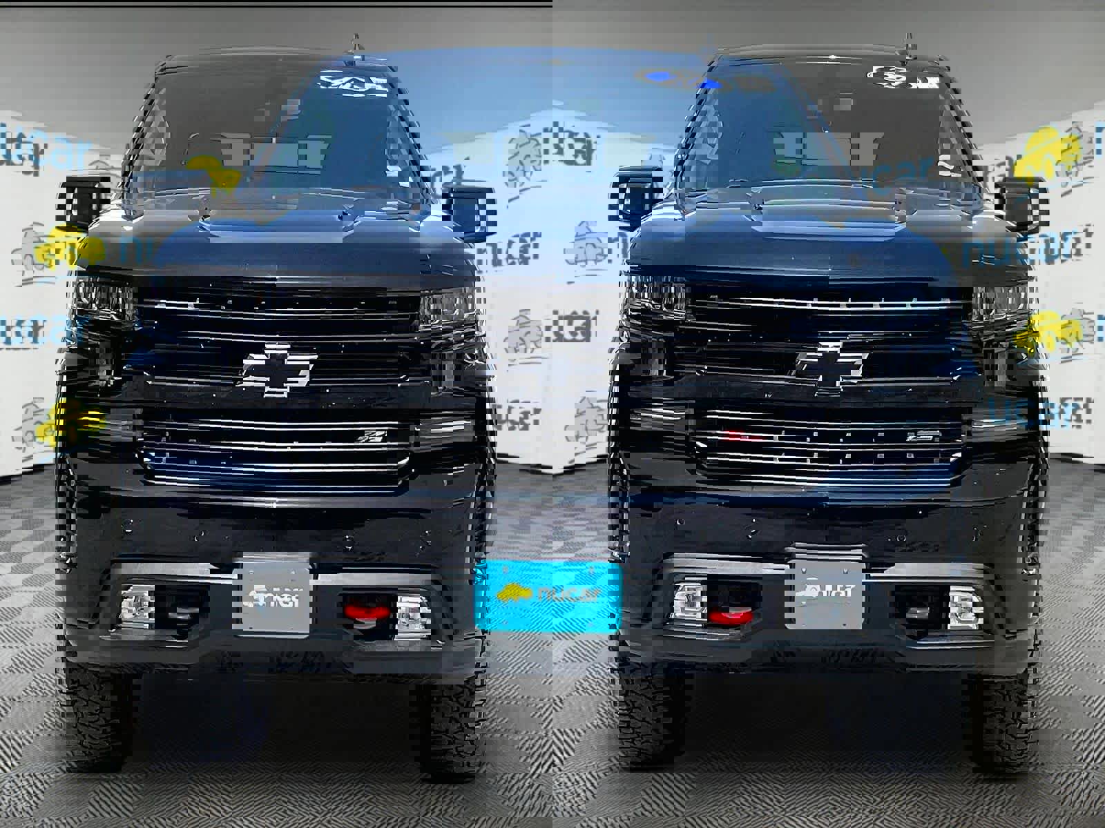 Used 2020 Chevrolet Silverado 1500 LT Trail Boss w/ Midnight Edition AWD/4WD image 2