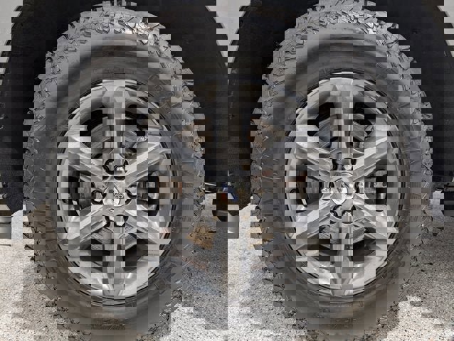 Used 2020 Ford Expedition XLT w/ FX4 Off-Road Package image 11