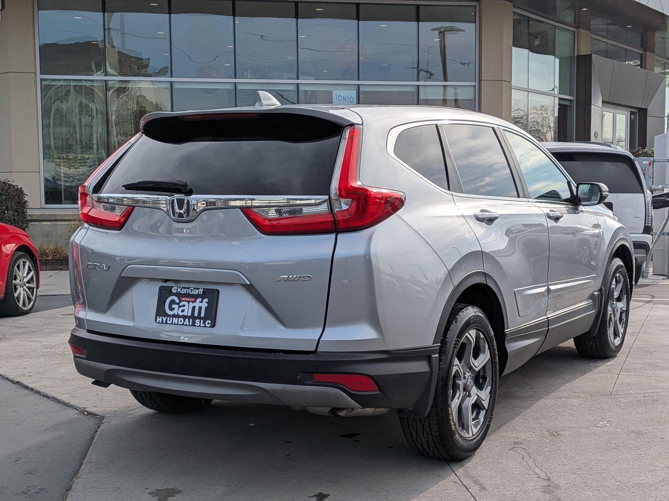 Used 2017 Honda CR-V EX-L image 3