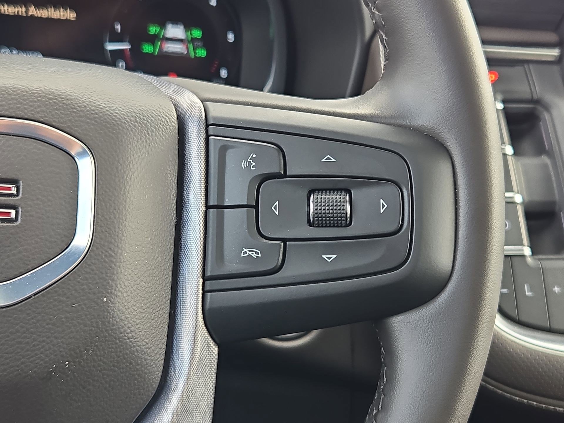 Used 2024 GMC Yukon XL SLT image 20