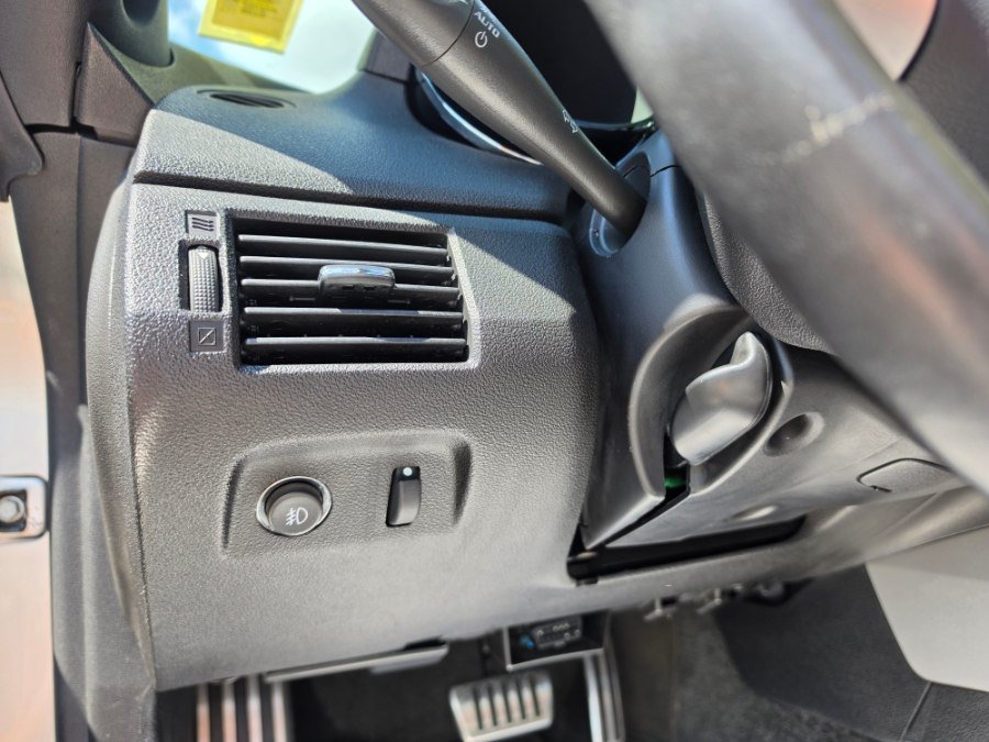 Used 2008 Saturn Sky w/ Premium Trim Package RWD image 19