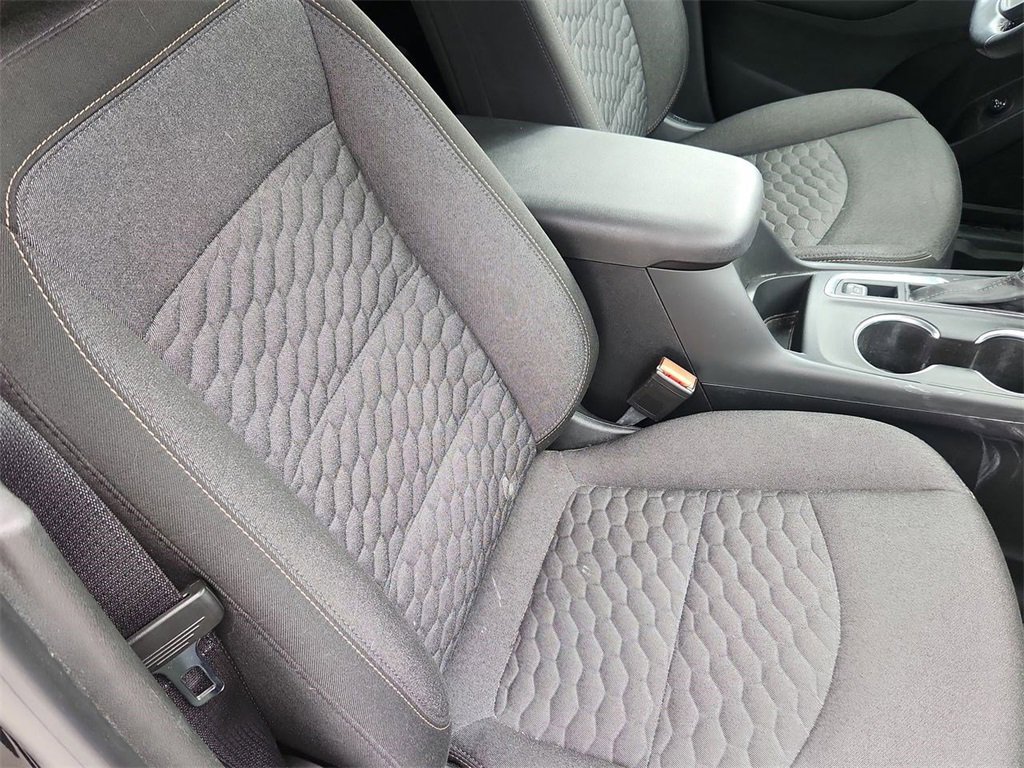 Used 2020 Chevrolet Equinox LT image 28