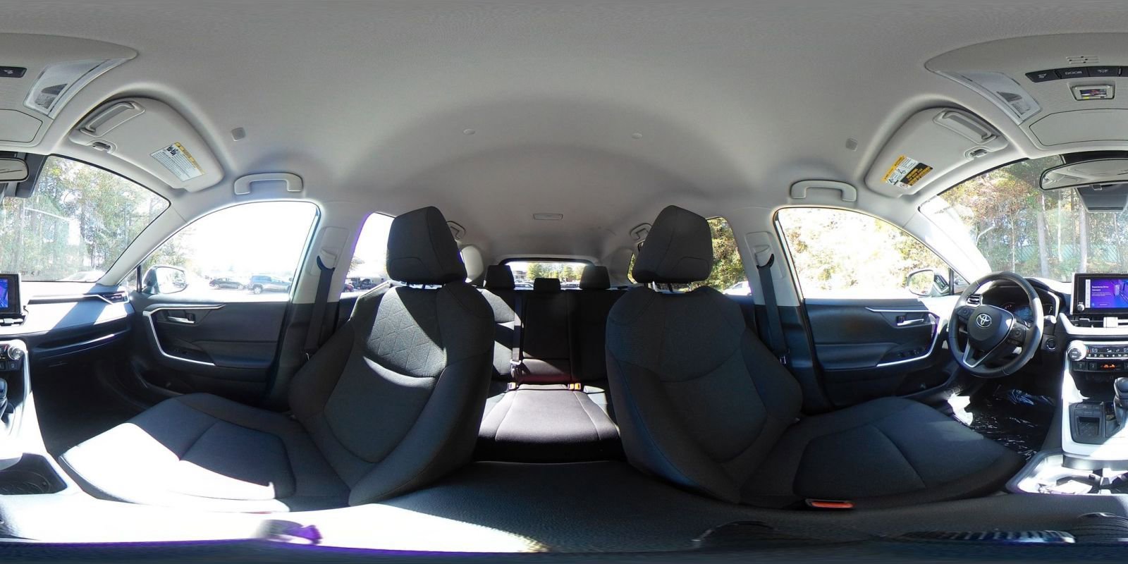 Used 2025 Toyota RAV4 XLE image 42