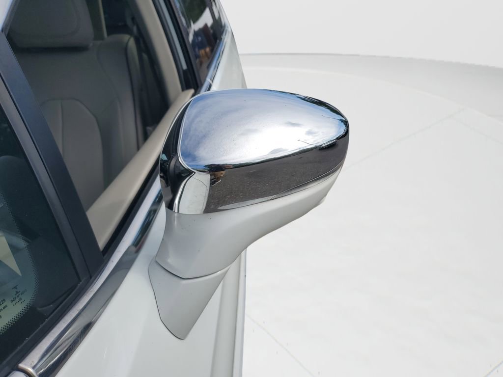 Used 2020 Chrysler Pacifica Limited w/ Advanced Safetytec Group FWD image 27