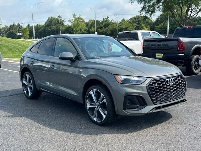 Used 2023 Audi Q5 2.0T Premium Plus w/ Premium Plus Package AWD/4WD image 3