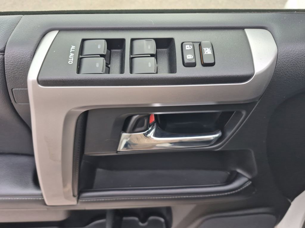 Used 2023 Toyota 4Runner SR5 image 7