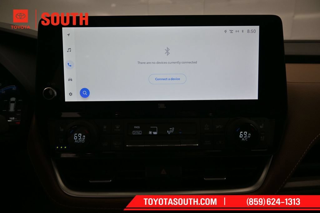 Certified 2025 Toyota Grand Highlander AWD image 15