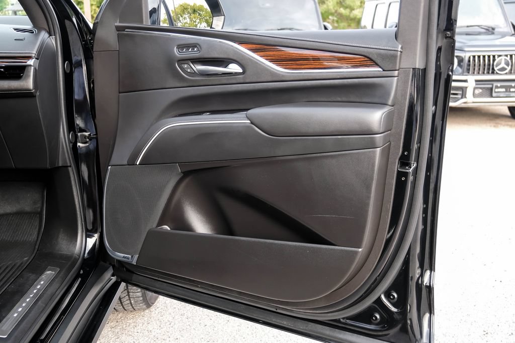 Used 2024 Cadillac Escalade Premium Luxury w/ Performance Package AWD/4WD image 58