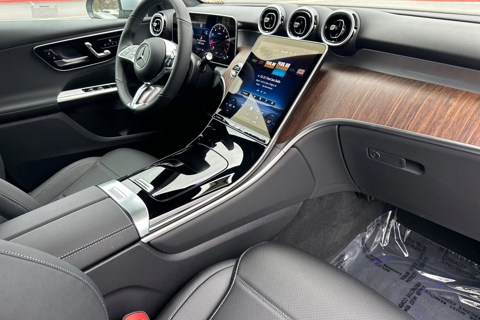 New 2026 Mercedes-Benz GLC 300 4MATIC image 16