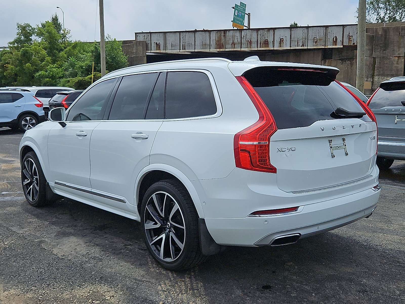 Used 2019 Volvo XC90 T6 Inscription w/ Luxury Package AWD/4WD image 4