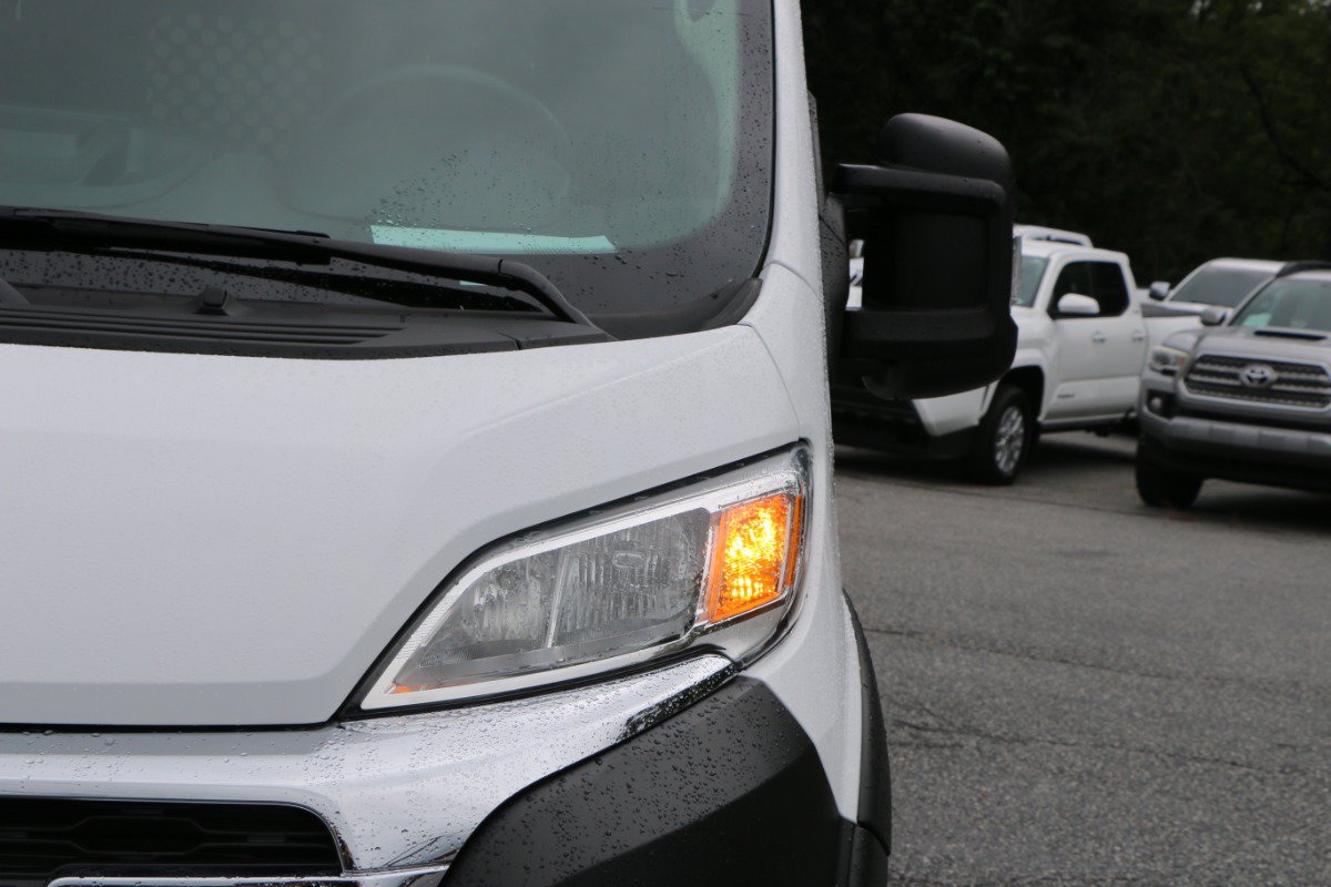 Used 2025 RAM ProMaster 2500 w/ U-Haul Equipment Group FWD image 13