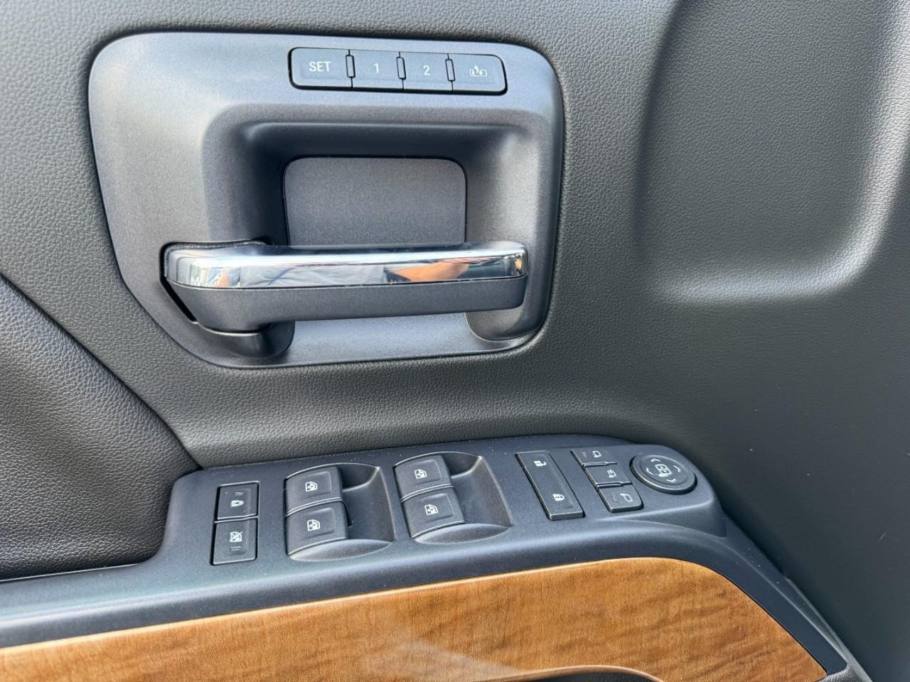 Used 2019 Chevrolet Silverado 2500 LTZ w/ Duramax Plus Package AWD/4WD image 15
