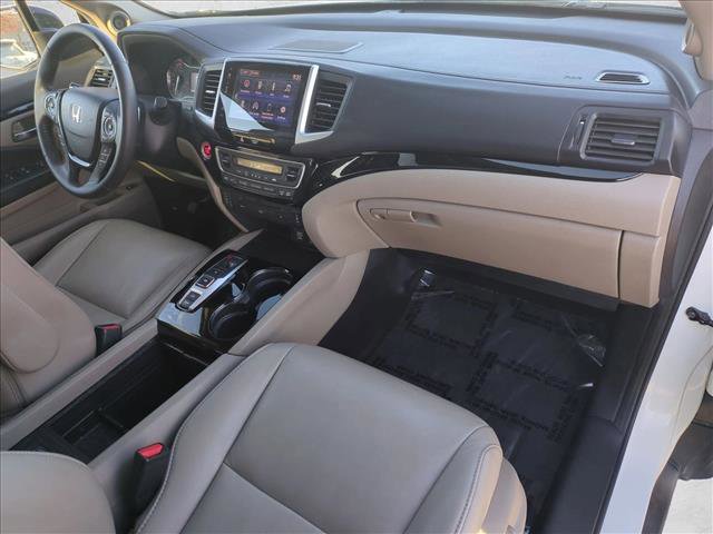 Used 2017 Honda Pilot Touring image 26