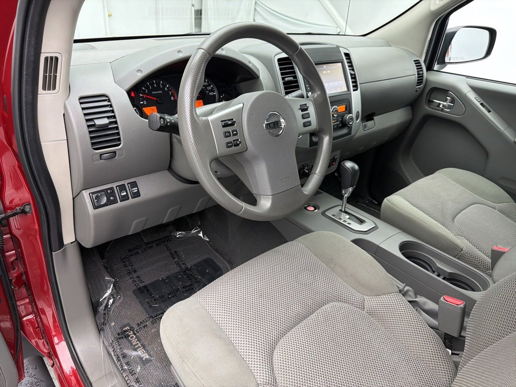 Used 2020 Nissan Frontier SV image 15