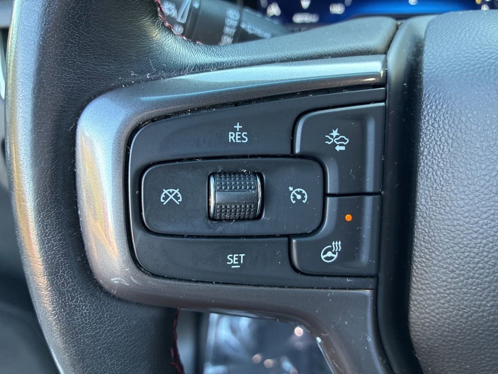 Used 2022 Chevrolet Suburban RST w/ Luxury Package image 30