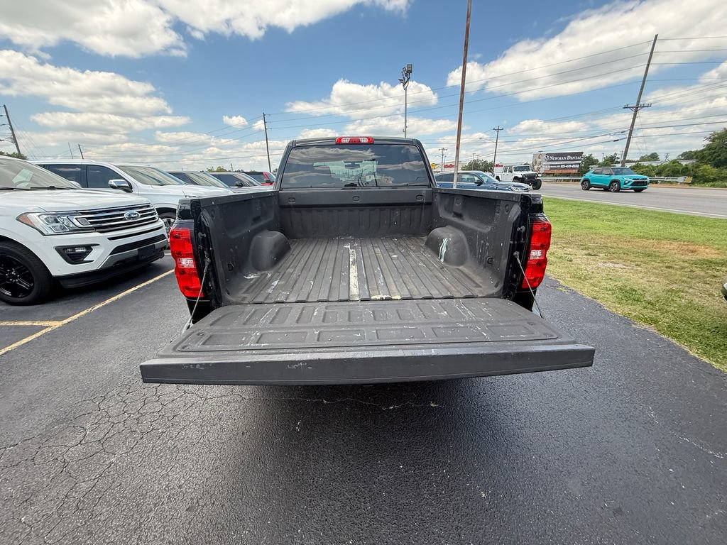 Used 2017 Chevrolet Silverado 1500 LT w/ All Star Edition AWD/4WD image 5