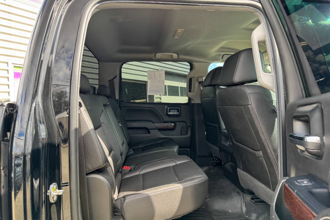 Used 2019 GMC Sierra 2500 SLT w/ Duramax Plus Package AWD/4WD image 18