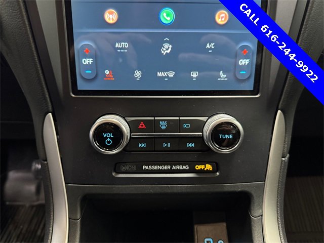 Used 2022 Ford Edge SEL w/ Convenience Package image 13