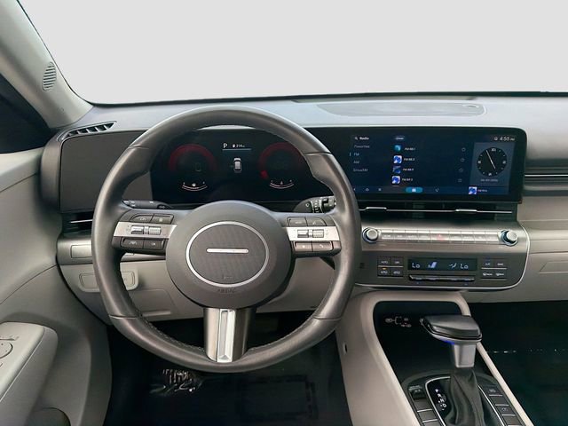 Certified 2025 Hyundai Kona SEL FWD image 21