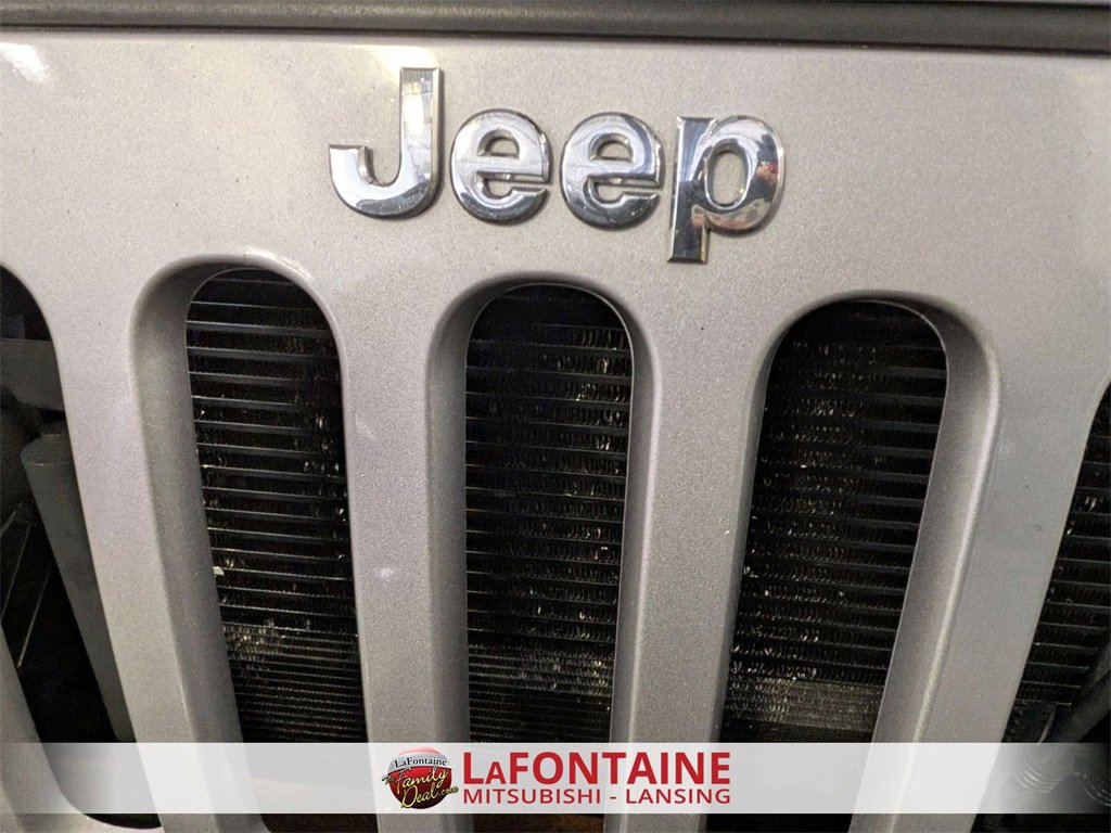 Used 2015 Jeep Wrangler Sport w/ Quick Order Package 24S image 9