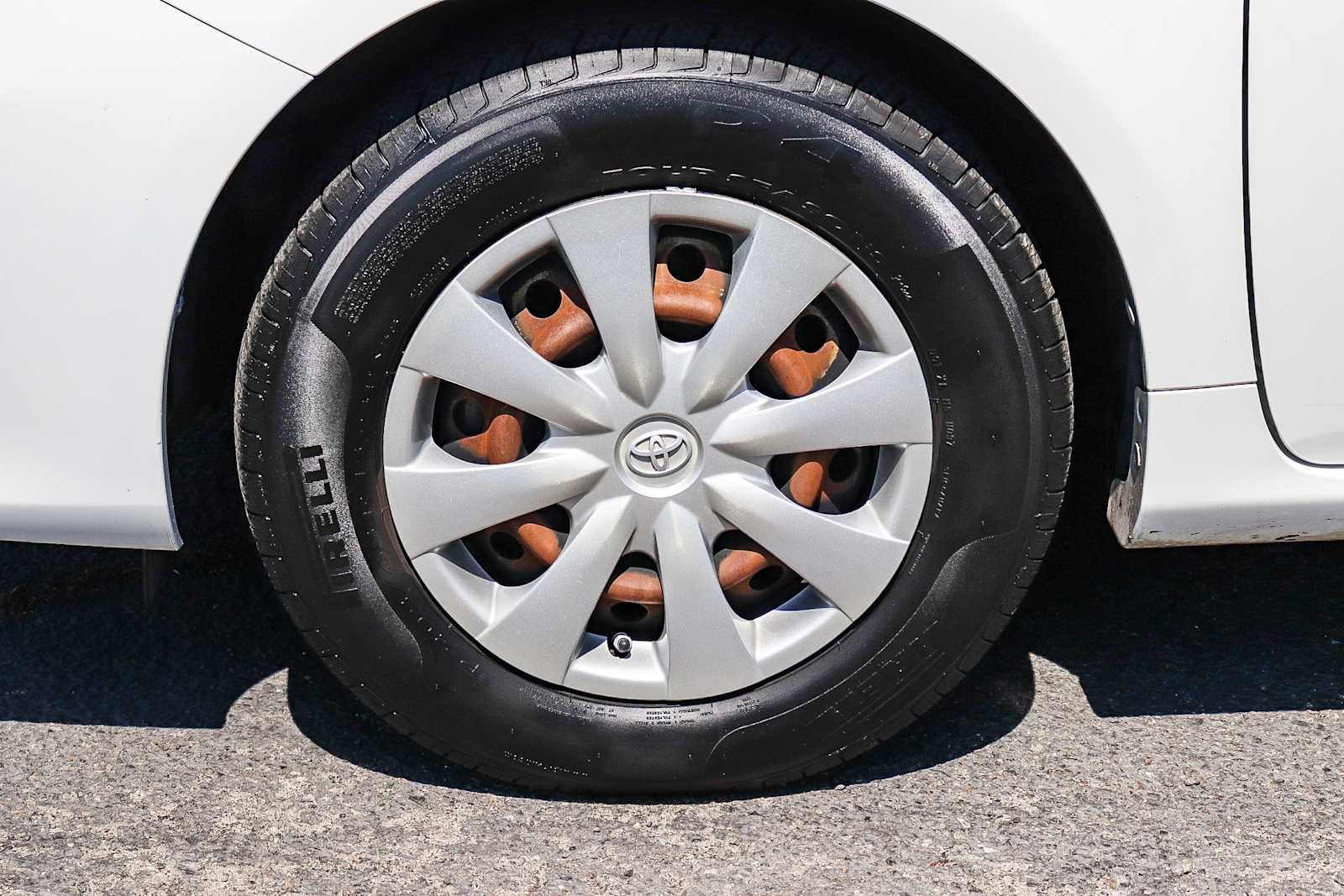 Used 2011 Toyota Corolla L image 12