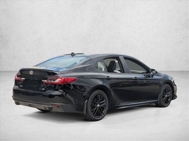 Used 2025 Toyota Camry SE FWD image 5