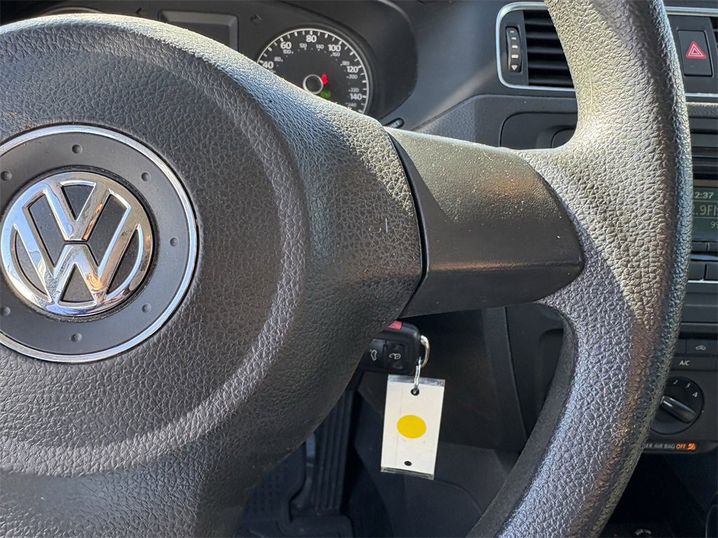 Used 2014 Volkswagen Jetta S image 17