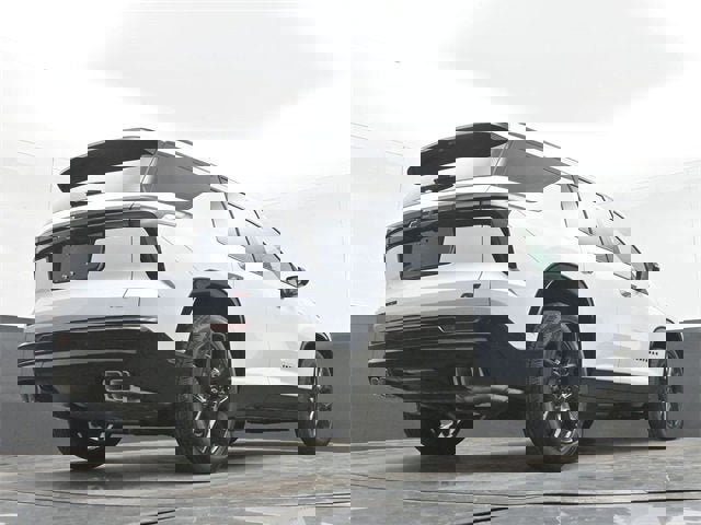 New 2026 Chevrolet Traverse RS w/ LPO, Floor Liner Package image 81