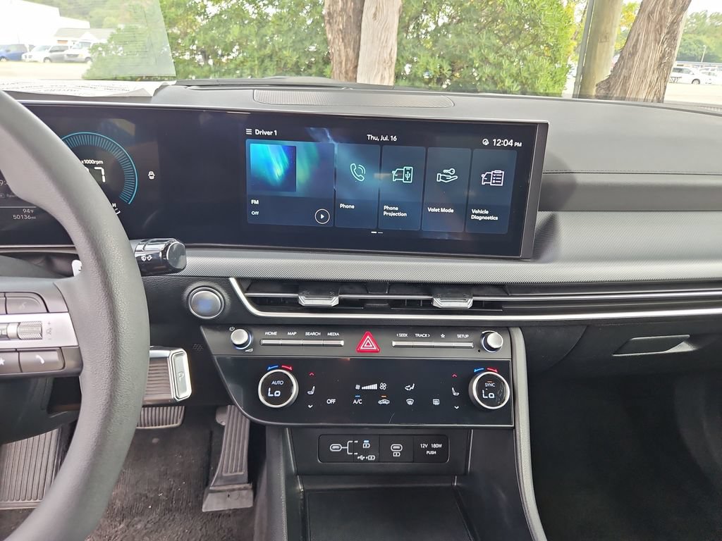 Used 2024 Hyundai Sonata SEL FWD image 16
